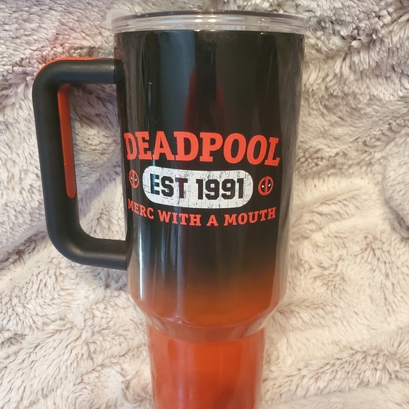 Marvel Deadpool Stainless Steel Tumbler W/ Handle 40 Oz Merc W/ A Mouth Since 91 - Picture 3 of 5